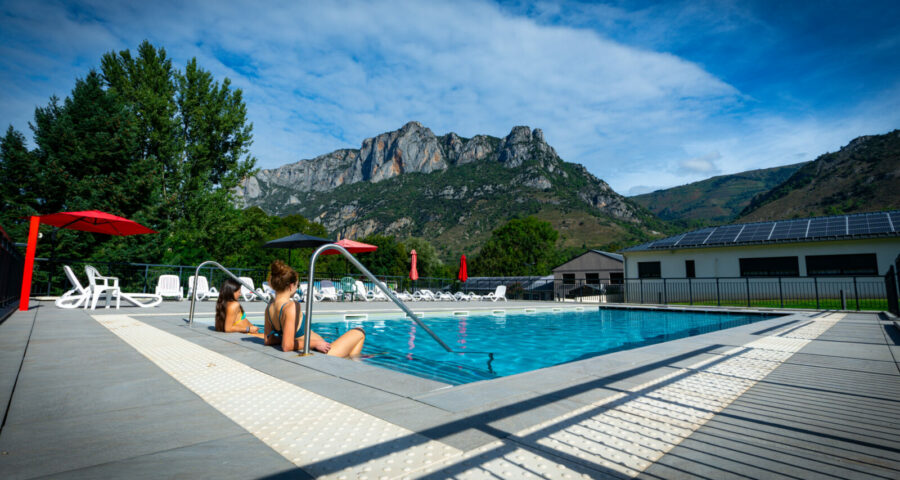 PISCINE HEBERGEMENT ARIEGE